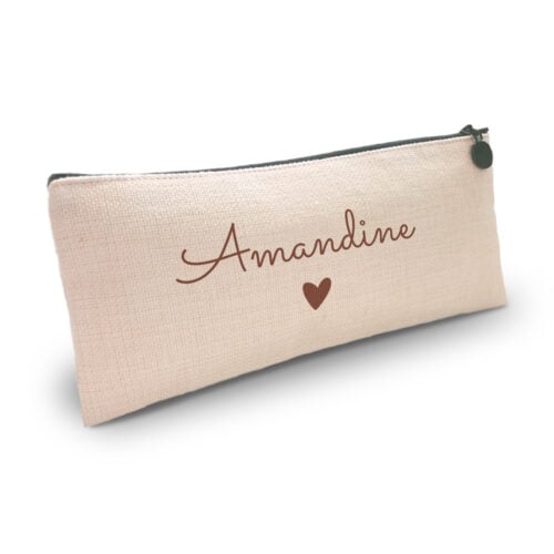 Pochette personnalisée - Prénom avec coeur<br> <strong>23,5 x 10 cm</strong>