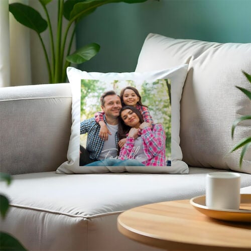 Coussin blanc - Photo de famille – Image 2