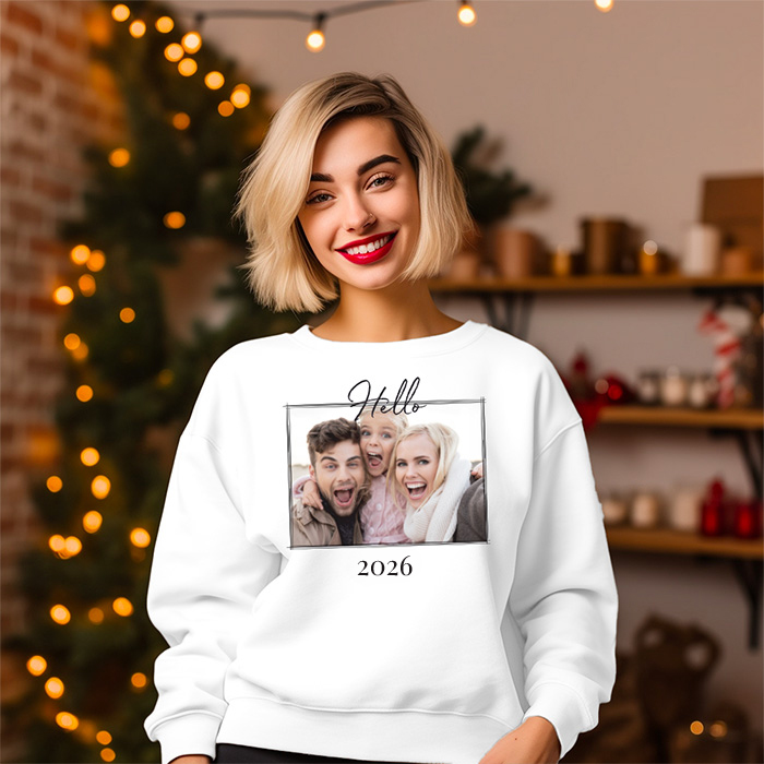 Alternative view of Sweat blanc - Hello 2026 avec photo