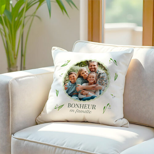 Coussin blanc avec photo + Pot de Muguet en chocolat – Image 2