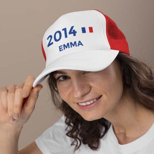 Casquette filet rouge-blanc - Drapeau avec prénom et année de naissance – Image 2