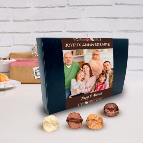 Boîte d'assortiment de 15 rochers personnalisable - Joyeux anniversaire florale avec photo – Image 2