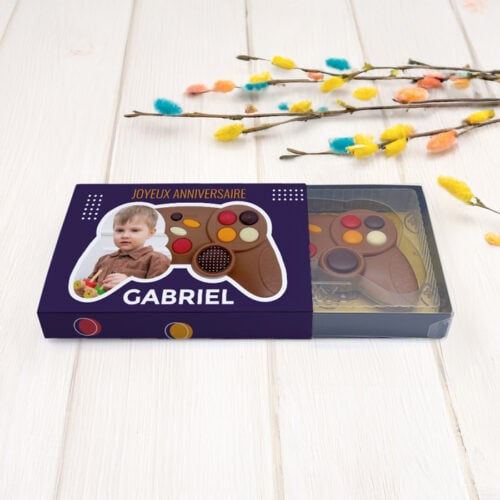 Manette de jeu en chocolat au lait - Joyeux anniversaire avec photo – Image 2