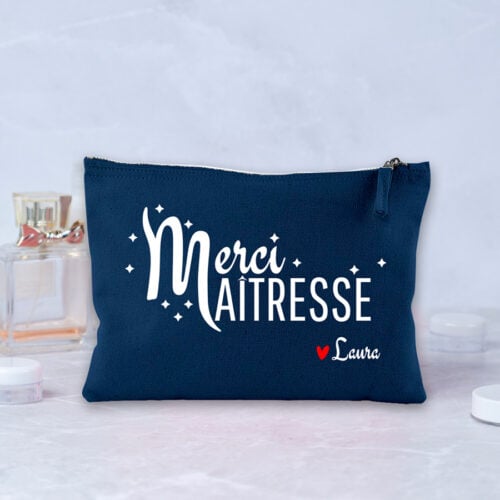 Pochette Bleu marine personnalisée - Merci maîtresse<br> <strong>22,5 x 16 cm</strong> – Image 2