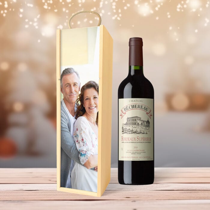 Alternative view of Coffret personnalisé et Vin rouge - Photo
