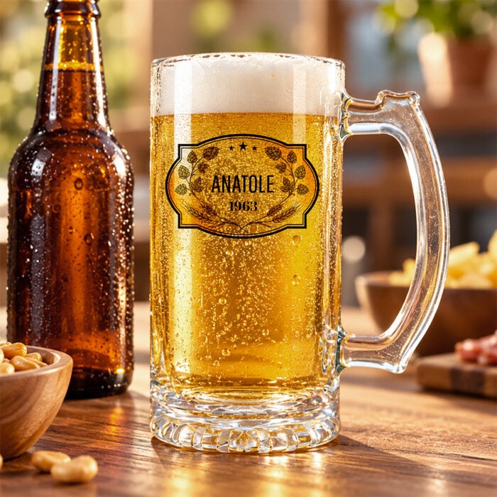 Alternative view of Chope à bière transparente - Votre prénom