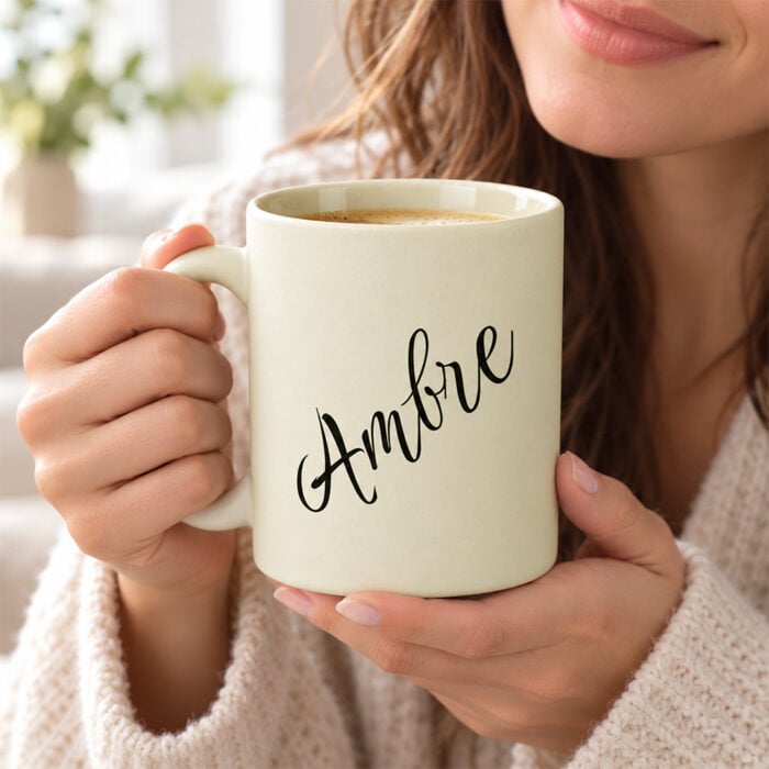 Alternative view of Mug beige mat personnalisé – Votre prénom